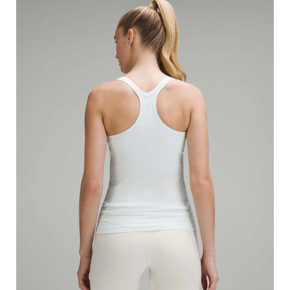 Lululemon Ebb To Street Tank w/ Built In Bra Size 2 Bone Atheisure Workout